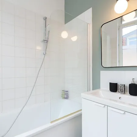 Saint Maurice - And Functional *